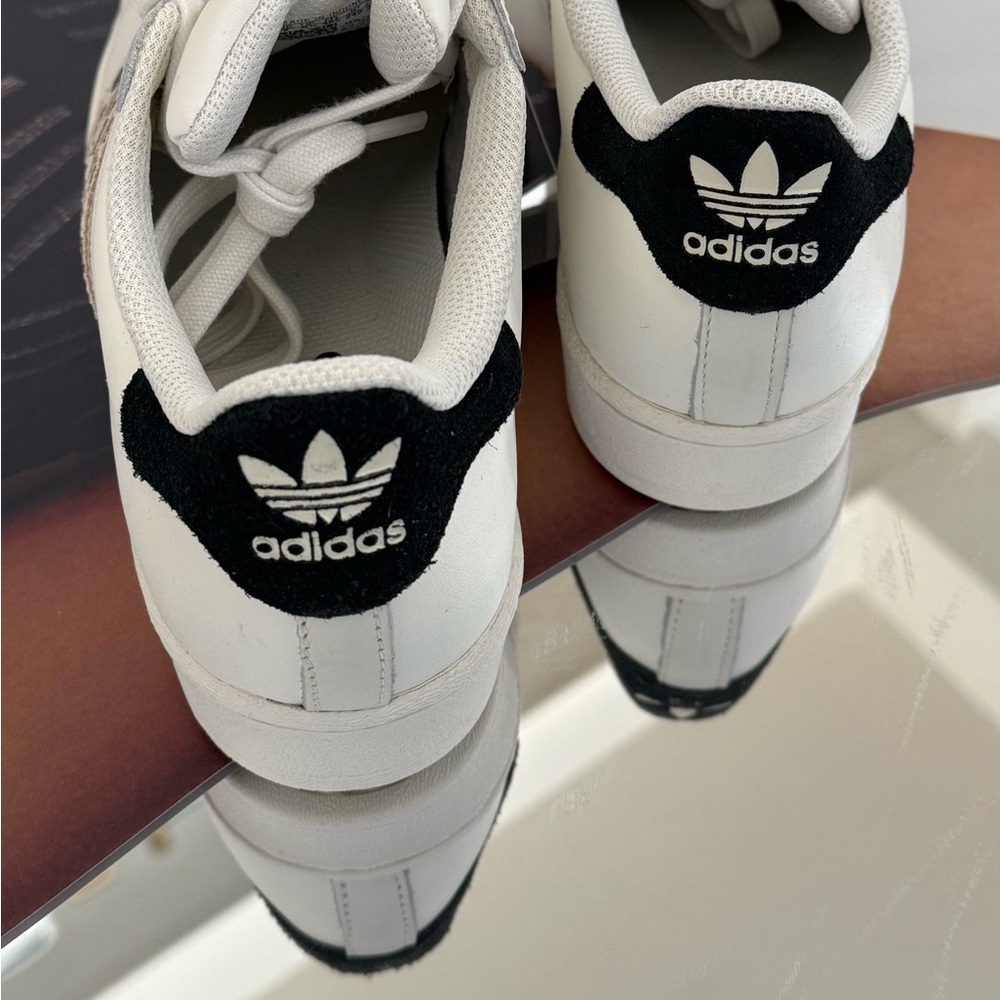 (new+tag) Adidas Women Superstar Classic — US size 7 white and leopard stripes - Picture 4 of 8